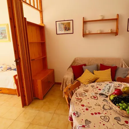 Casa Cecilia A شقة